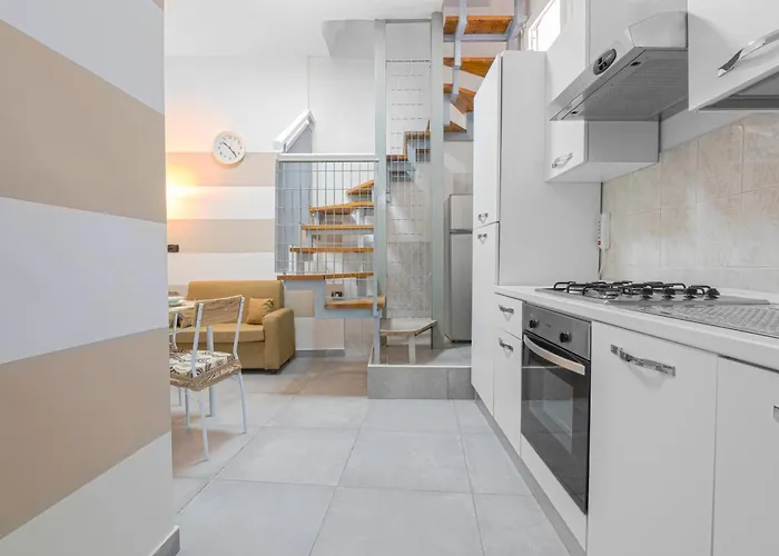 Eg House