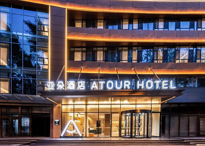 Atour Hotel Tianjin Wudadao Tonglou Subway Station