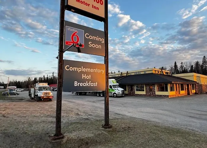Zero - 100 Motor Inn