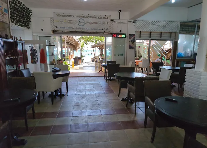 Dios Es Fiel - Ali Hotel