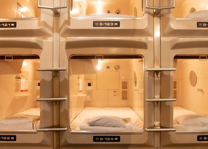 Capsule Hotel Asahi Plaza Shinsaibashi