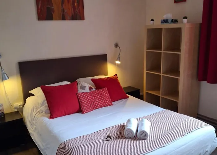Logis Hotel Des Remparts - Saint-Lo