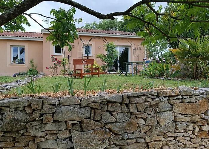 Une Escale Gourmande- Suite Avec Terrasse & Diner Maison Possible
