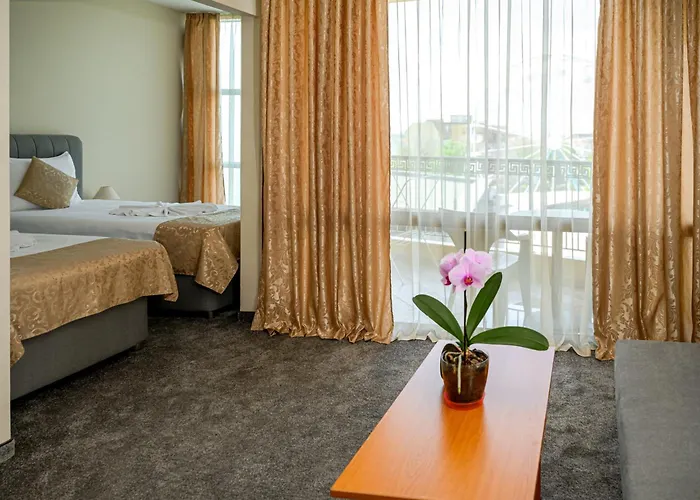Paradise Hotel & Relax Center