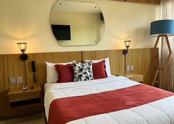 Hotel Cinco Diamantes