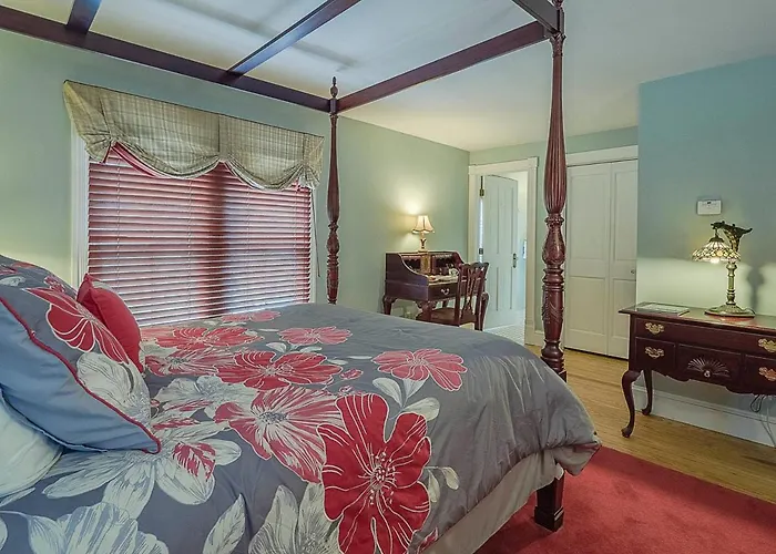 George Brooks House B&B