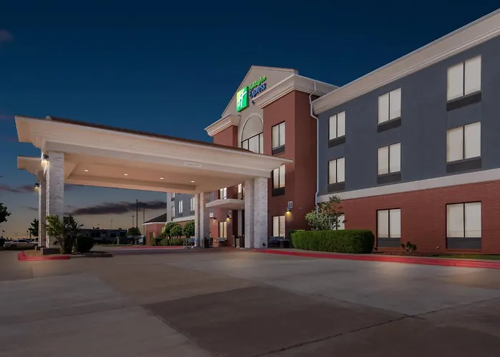 Holiday Inn Express & Suites Perry By Ihg