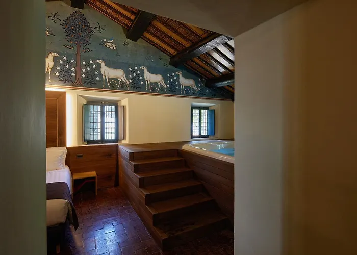 La Loggia Historic Resort - Albergo Diffuso
