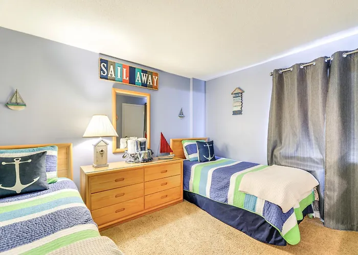Walk To Indian Beach: Condo W/ Ocean-View Balcony