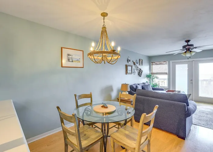 Beach & Pool Access At Condo On Cedar Key!