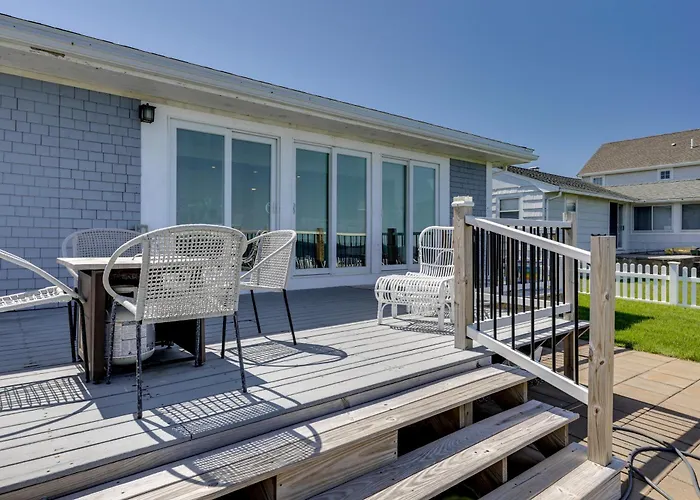Oceanfront Cottage On Cape Cod Bay W/ Game Room