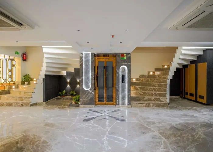 Horizon By La Riqueza Hotels , New Delhi City Centre