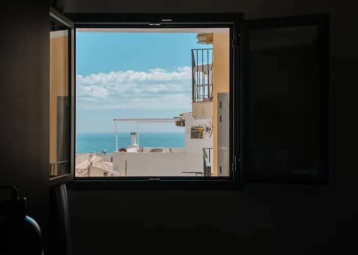 Pou By Seaward Suites (Adults Only)