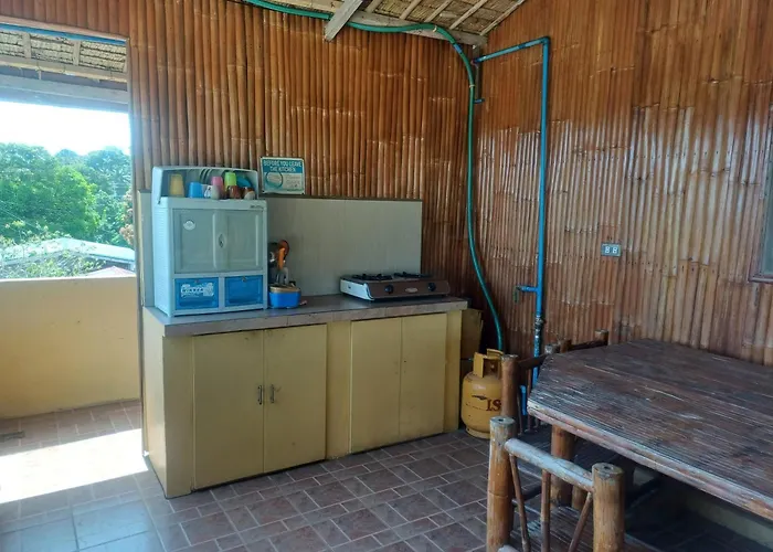 Livio'S Loading House