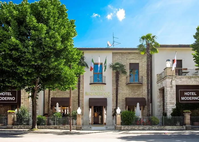 Hotel Moderno