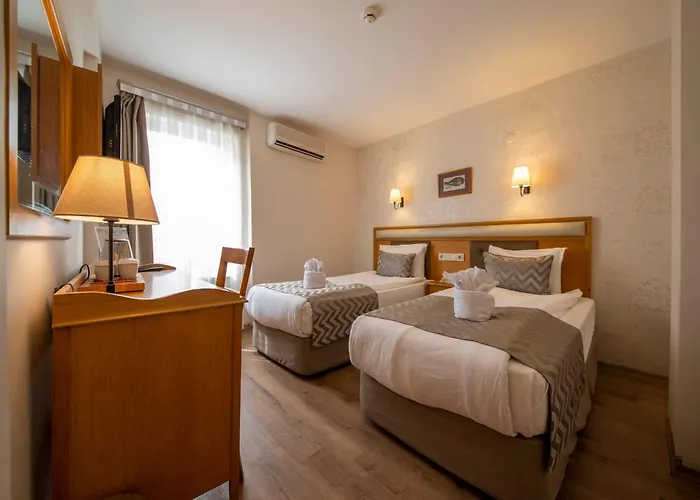 Canak Hotel