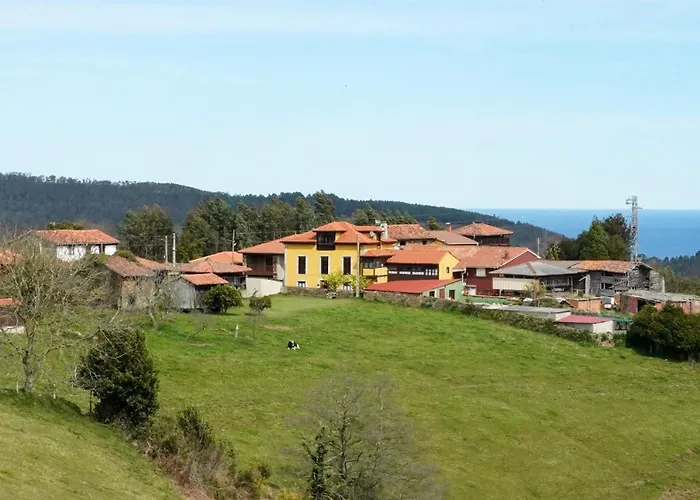 La Casona De Faedo Pension