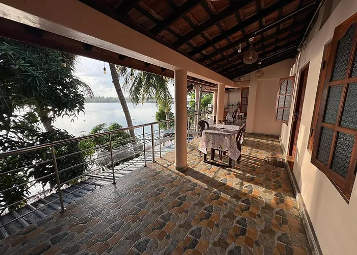 Lagoon Breeze Resort
