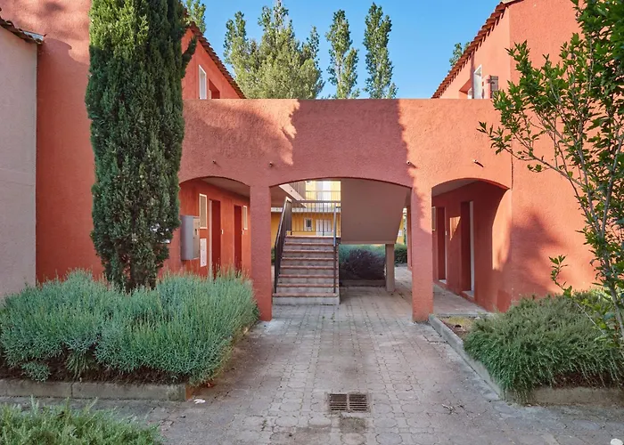 Residence Odalys Le Village Camarguais Les Gardians