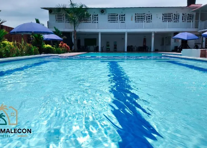 Hotel Y Piscina Malecón