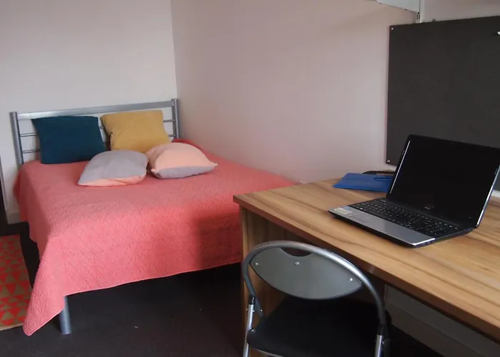 3 BedRoom Ensuite Apartment 100 Apartment Leicester Min 2 weeks