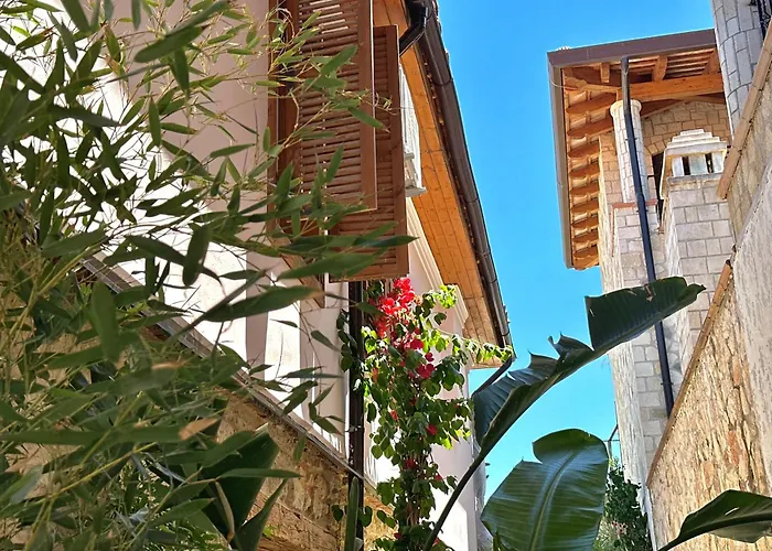 Casa Palma Suites