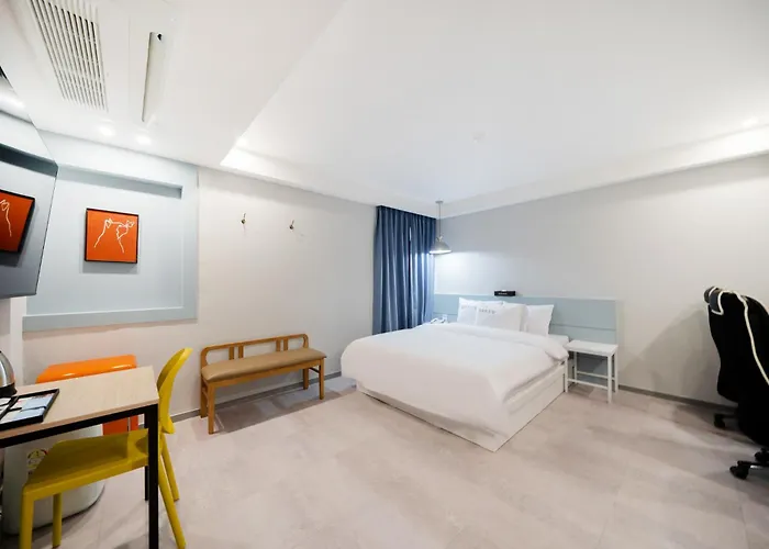 Comport Hotel