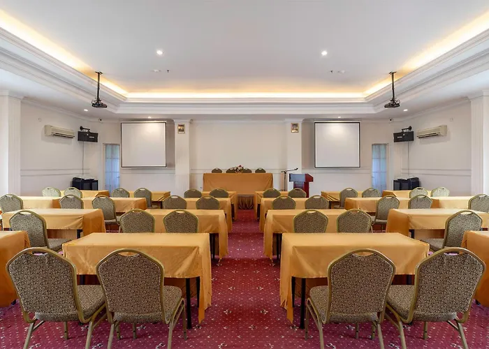 Sutomo Hotel Losari Makassar By Life