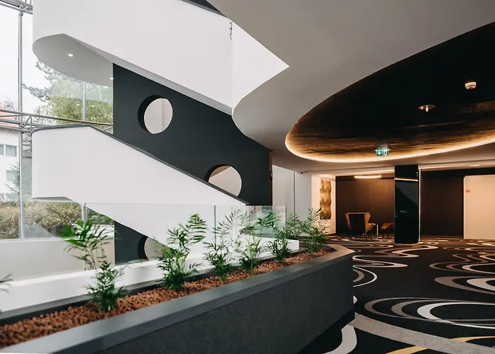 Hotel Ozon & Luxury Villas
