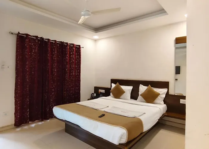 Hotel Oakwood Mahabaleshwar