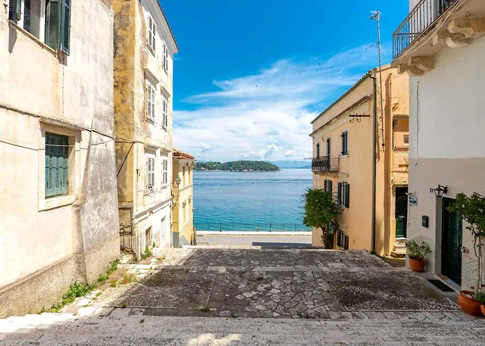Alisachni In Old City Of Corfu!