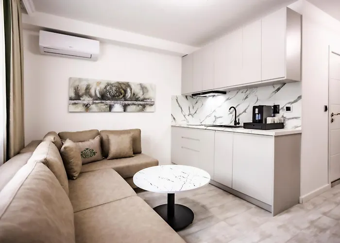 Onyx Beach Residence - Free Beach Access & Parking