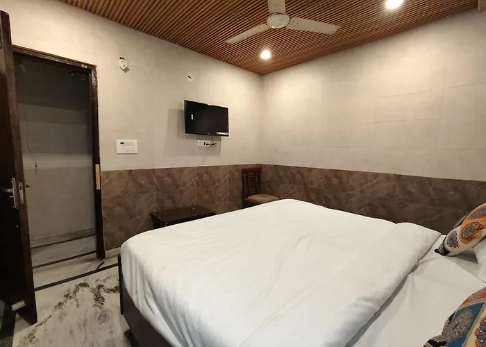 Hotel Gera G66 Kalkaji