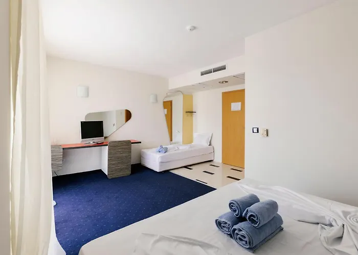 Apolonis Hotel