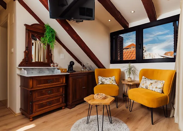 Old Town Villa Trogir Stars With Free Parking