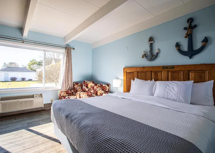 Beachfront Inn