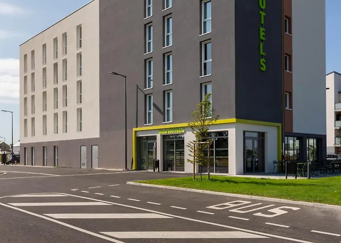 B&B Hotel Orleans Saran 3 Etoiles