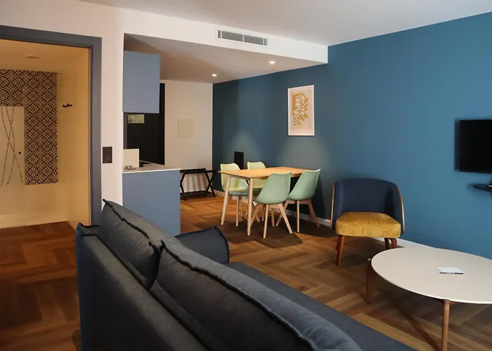 Hotel Divino Figueres By Fimedhotels