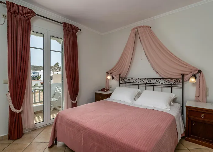 Ostria Hotel