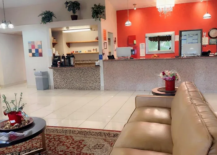 Bridgeway Inn & Suites - Portland Airport