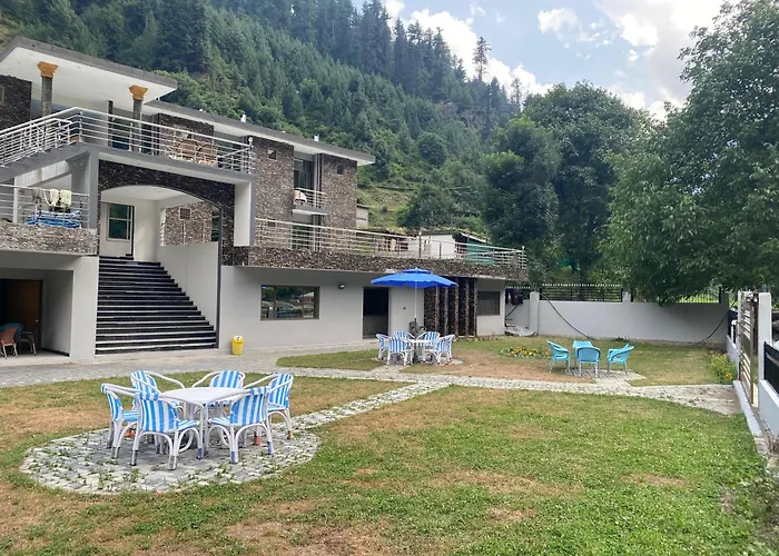 River Garden Hotel And Resort