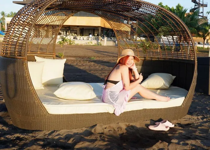 Beach Hive Seafront Villa In San Juan Batangas Direct Beachfront Access 8 Mins Walk