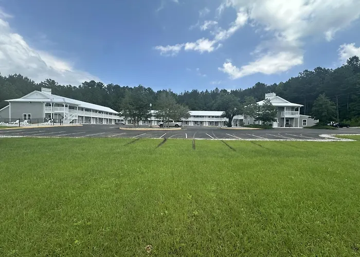 Lake Park Inn