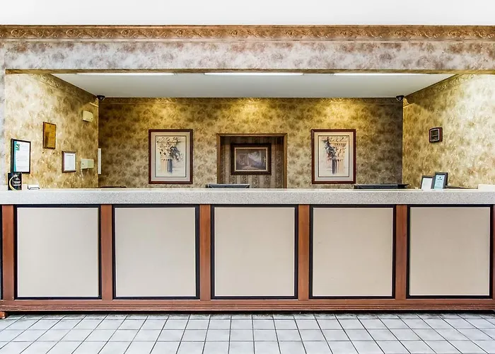 Executive Inn And Suites
