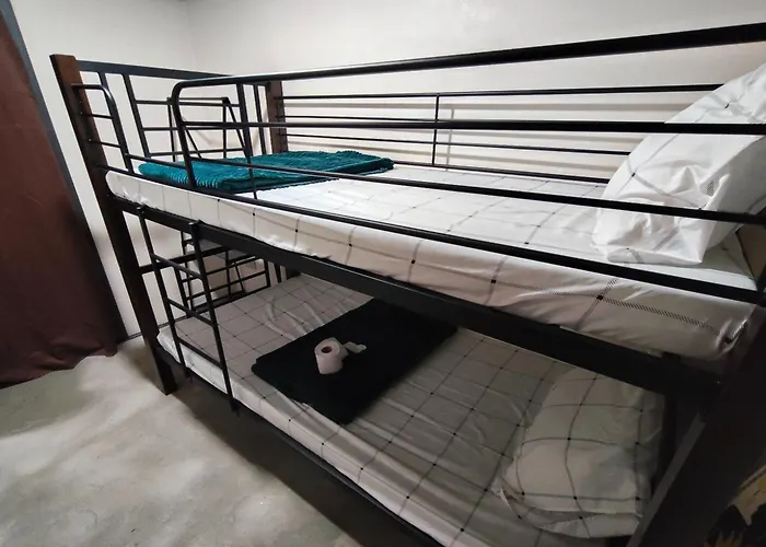 La Ud Lounge And Hostel