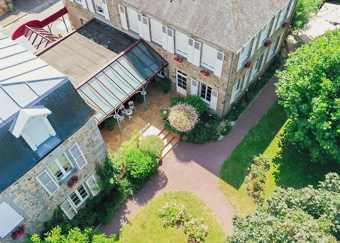 Logis Hotel Restaurant Auberge De La Selune