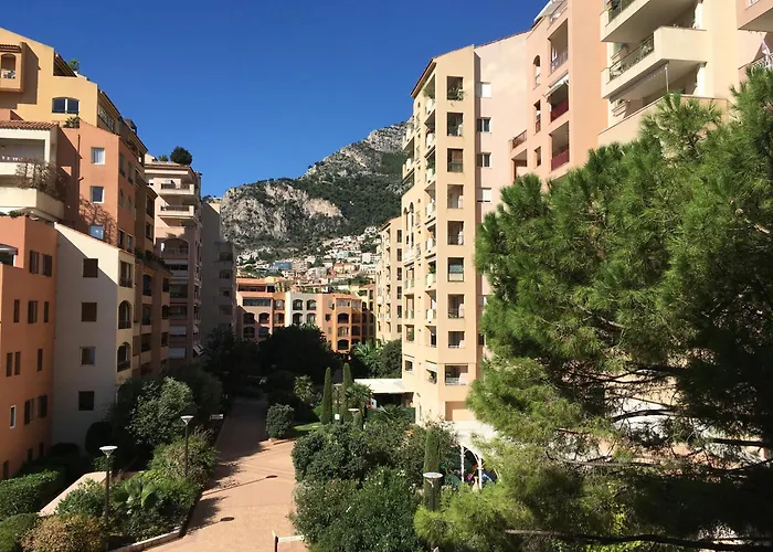 Monaco Fontvieille Elegant Apt - Luxury Terrace & Pool - Garden View