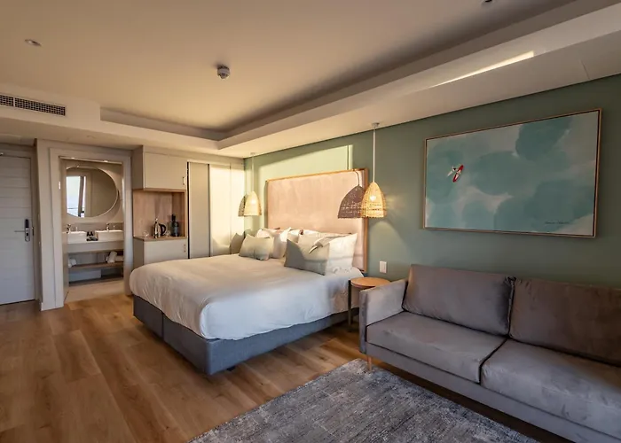 Plett Quarter Hotel - Lion Roars Hotels & Lodges