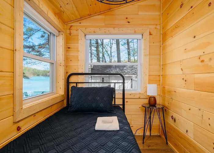 Arbutus Lakeview-Fishing-Pet Friendly-Near Tc!