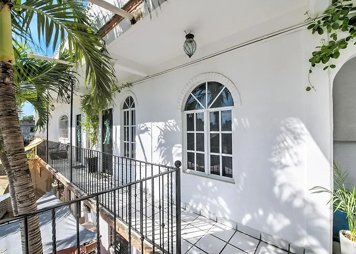 Nueva Vista Inn